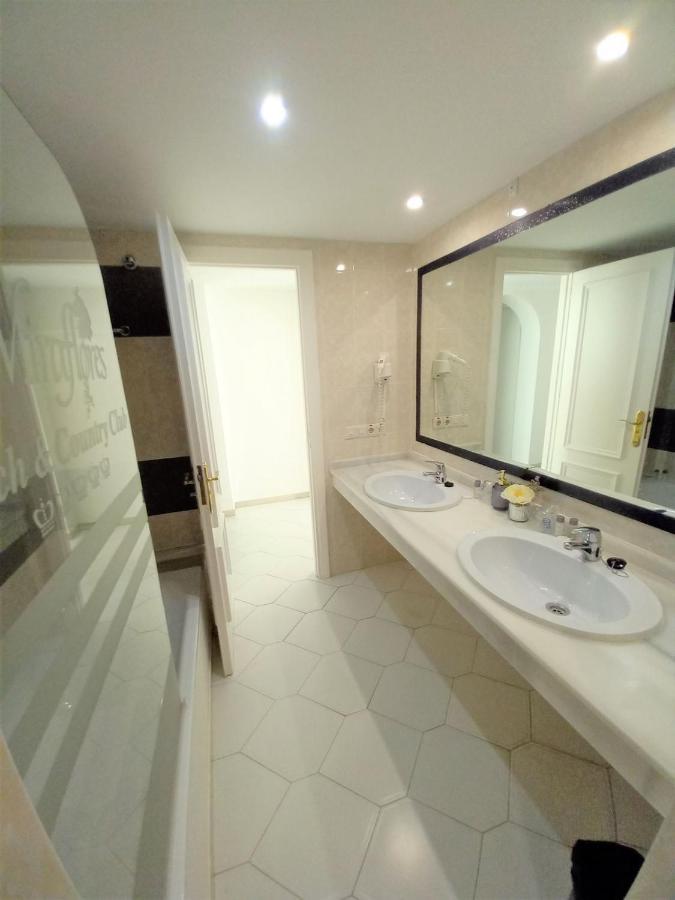 Miraflores Beachfront Penthouse Sitio de Calahonda Exteriér fotografie